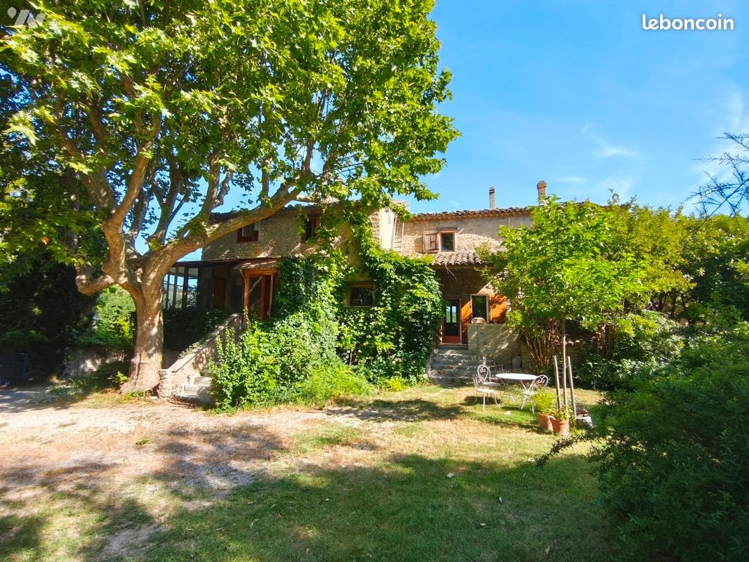 Maison à vendre, 166m², Lurs