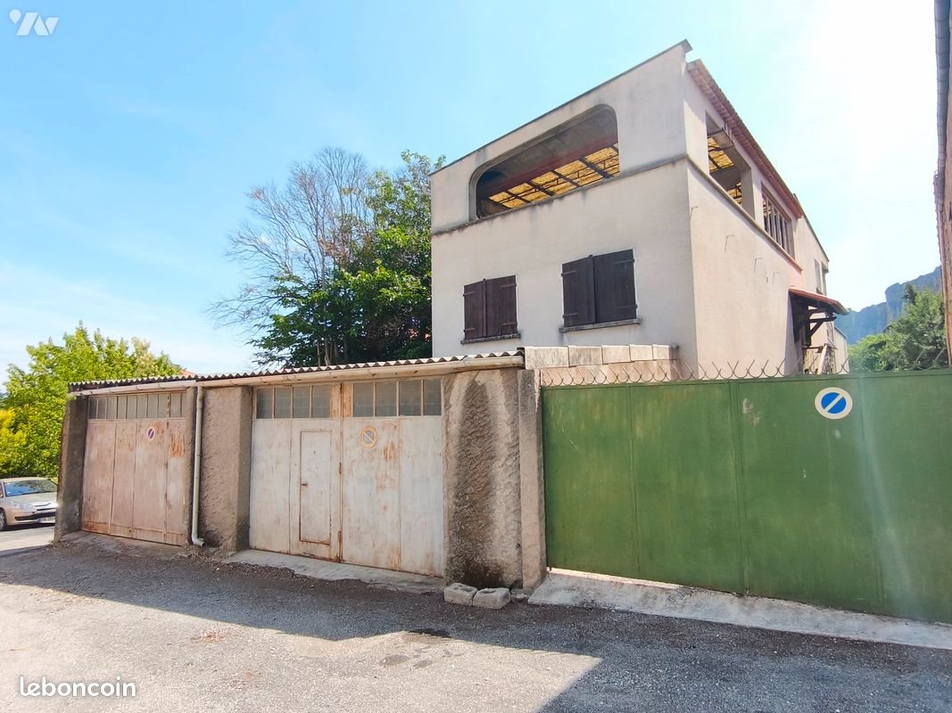 Maison à vendre, 400m², Les Mées