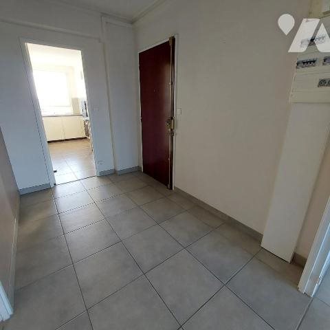 Appartement à louer, 81m², Reims