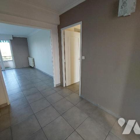Appartement à louer, 81m², Reims