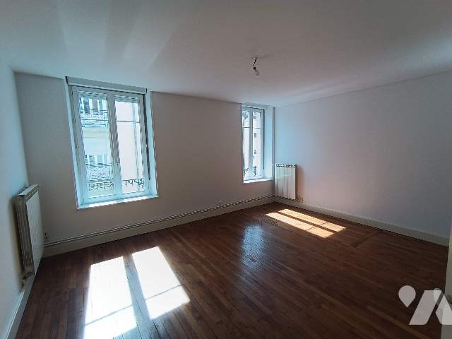 Appartement à vendre, 77m², Luisant