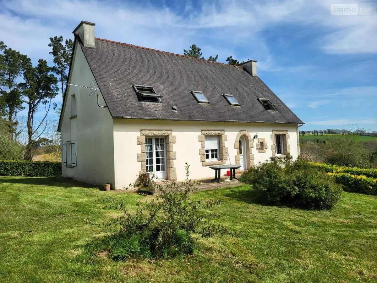 Maison à vendre, 160m², Plounévézel