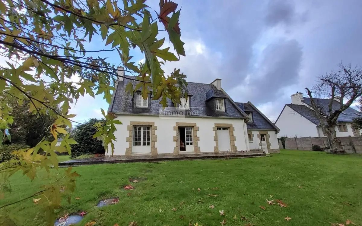 Maison à vendre, 158m², Carhaix-Plouguer