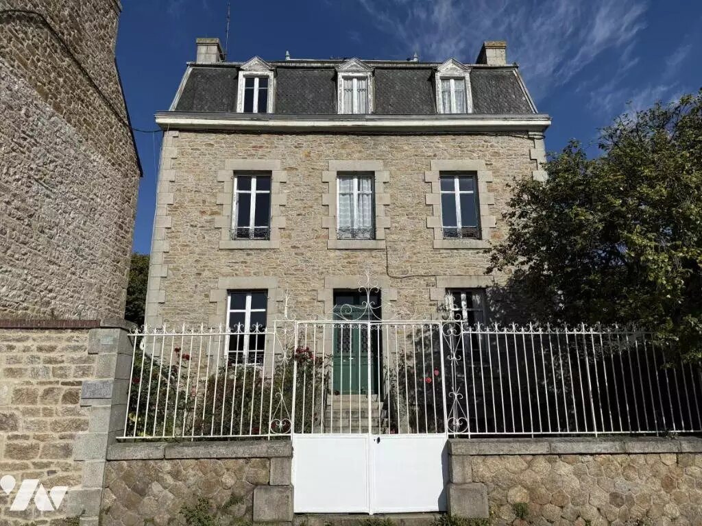 Maison à vendre, 243m², Guingamp