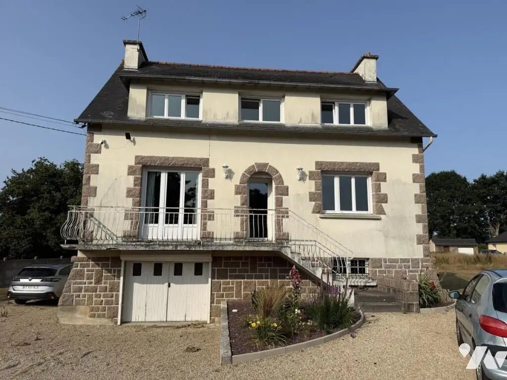 Maison à vendre, 135m², Ploumagoar