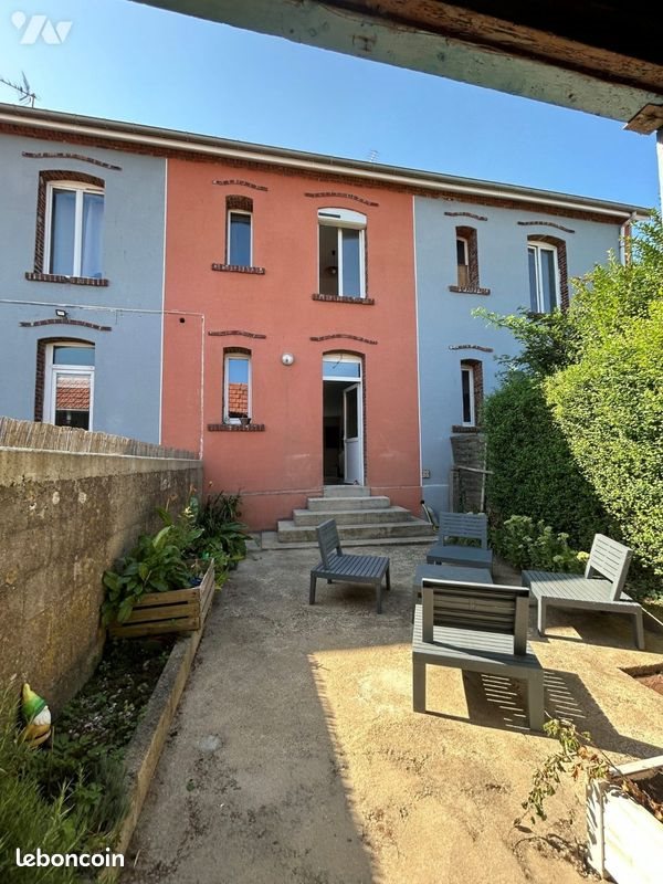 Maison à louer, 69m², Flamanville