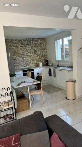 Maison à louer, 68m², Surtainville