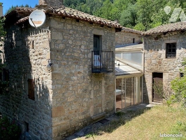 Maison à vendre, 150m², Chalencon