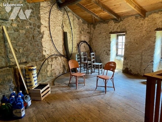 Maison à vendre, 150m², Chalencon