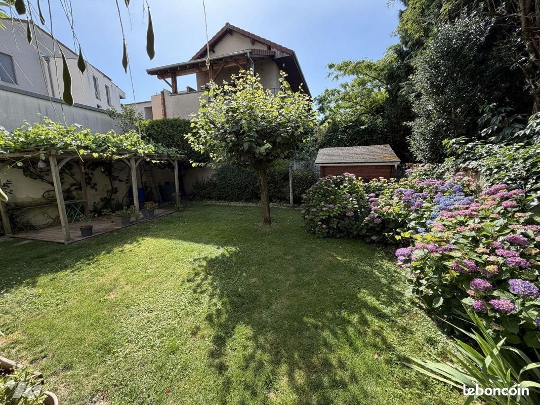 Maison à vendre, 110m², Aurillac