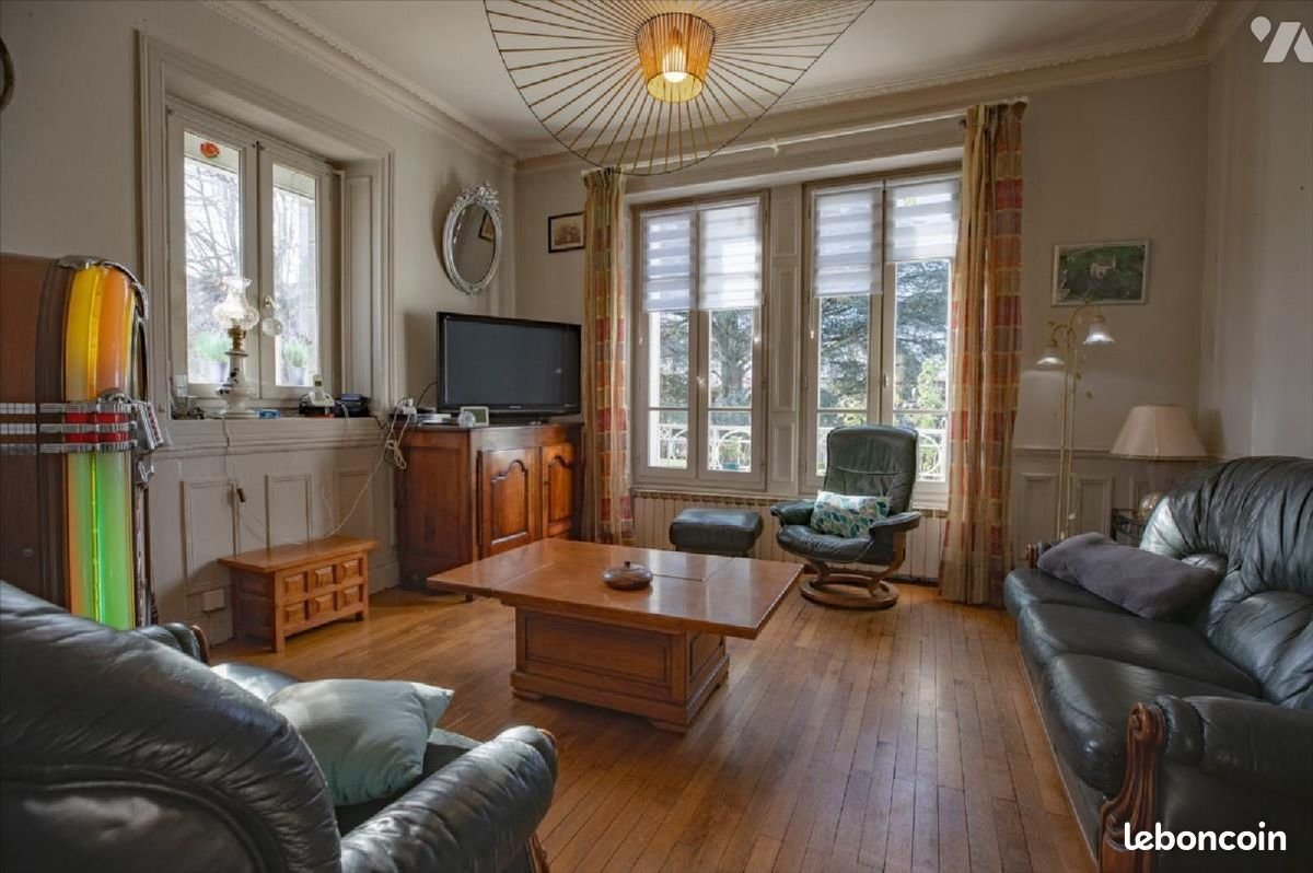 Maison à vendre, 291m², Jussac