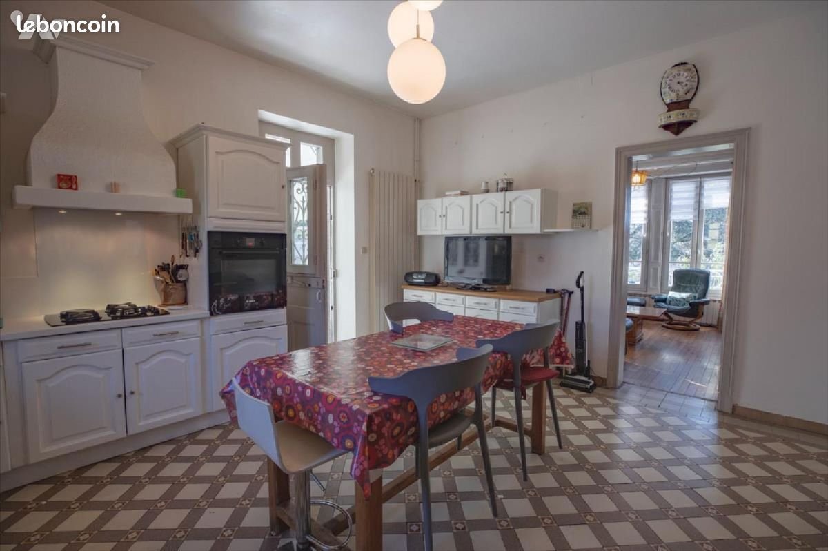 Maison à vendre, 291m², Jussac