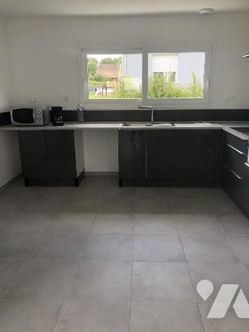 Maison à louer, 82m², Valognes