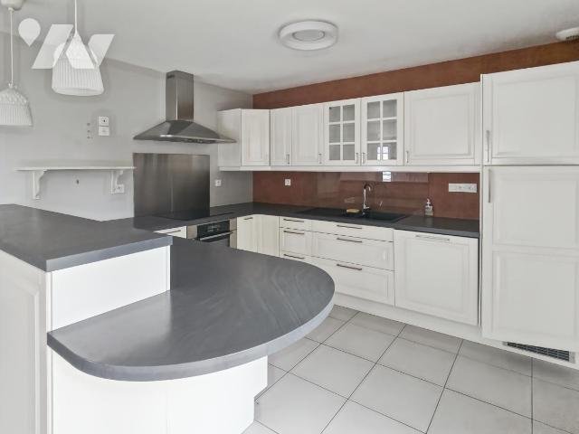Maison à vendre, 135m², Laval