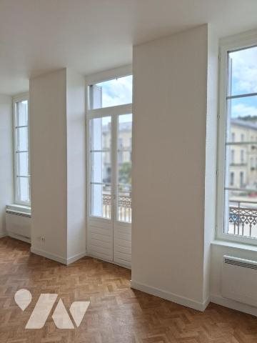 Appartement à louer, 47m², Cusset
