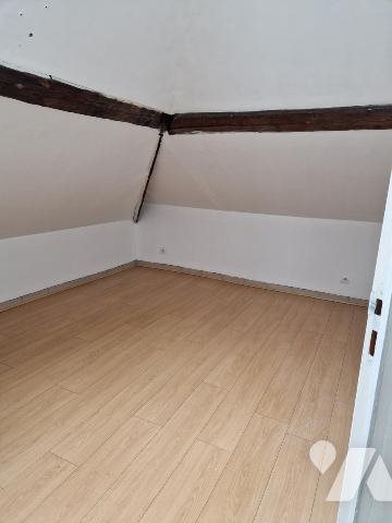 Appartement à louer, 23m², Neuville-Saint-Rémy