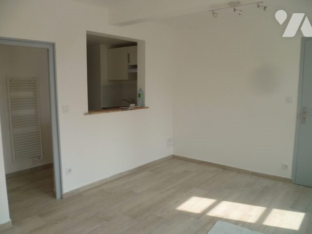 Appartement à louer, 24m², Pont-l'Evêque
