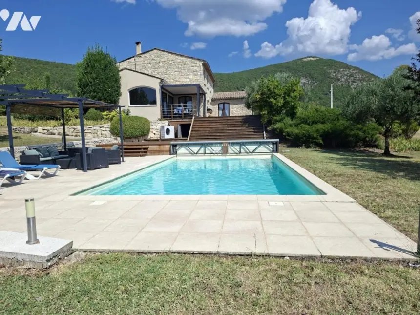 Maison à vendre, 4m², Banon