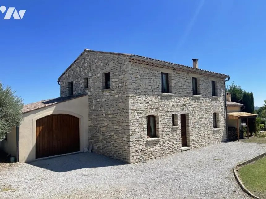 Maison à vendre, 4m², Banon