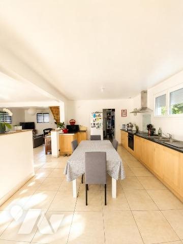 Maison à vendre, 101m², Pluvigner