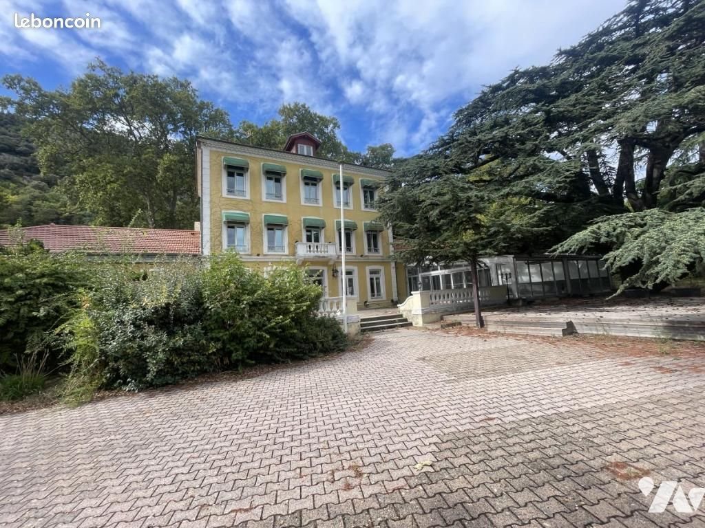 Maison à vendre, 1900m², Soyons