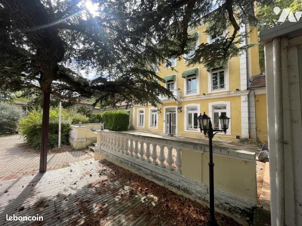 Maison à vendre, 1900m², Soyons