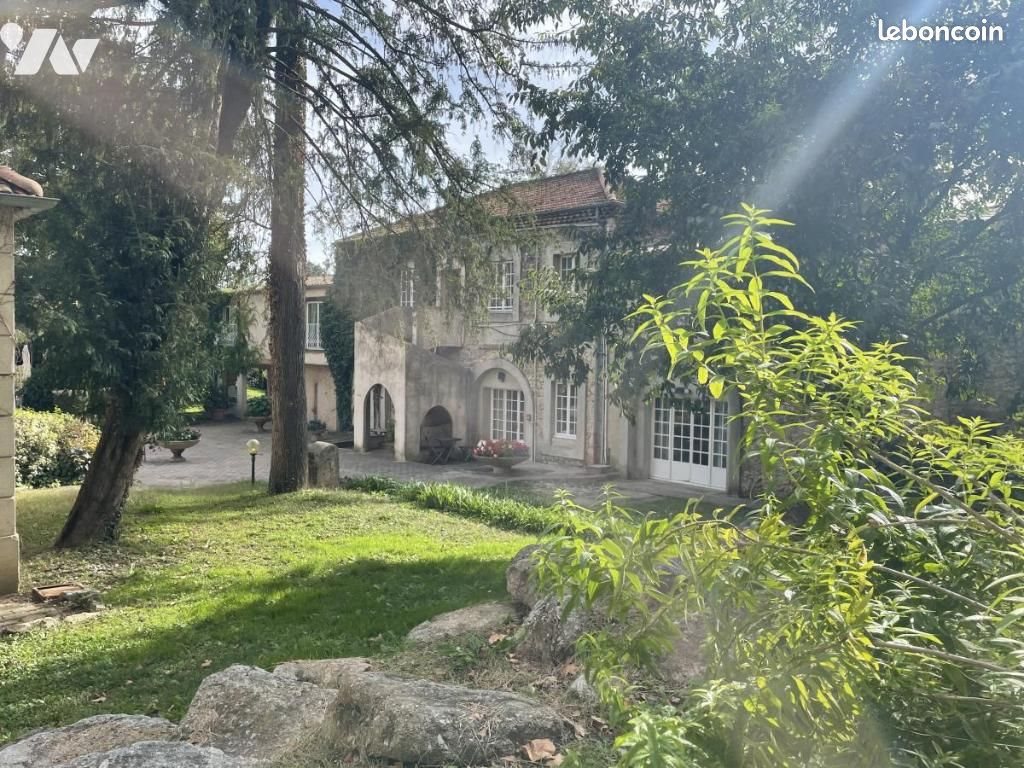 Maison à vendre, 1900m², Soyons