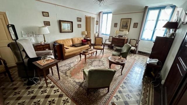 Maison à vendre, 218m², Cliousclat