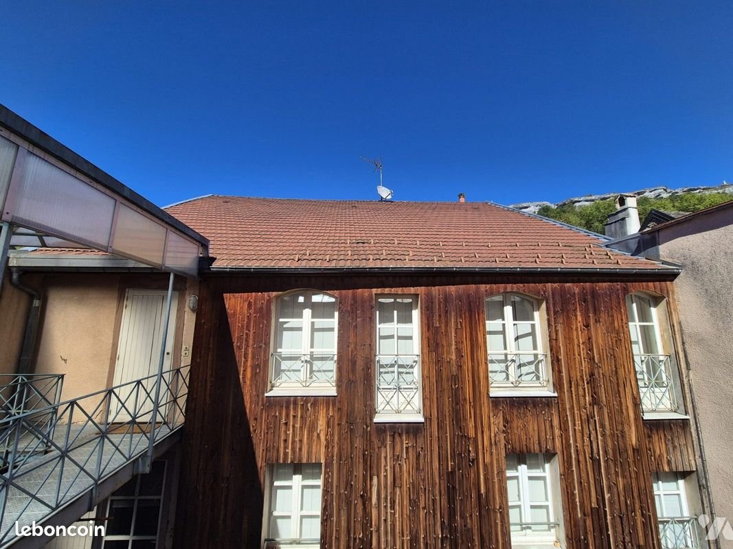 Appartement à louer, 77m², Ornans