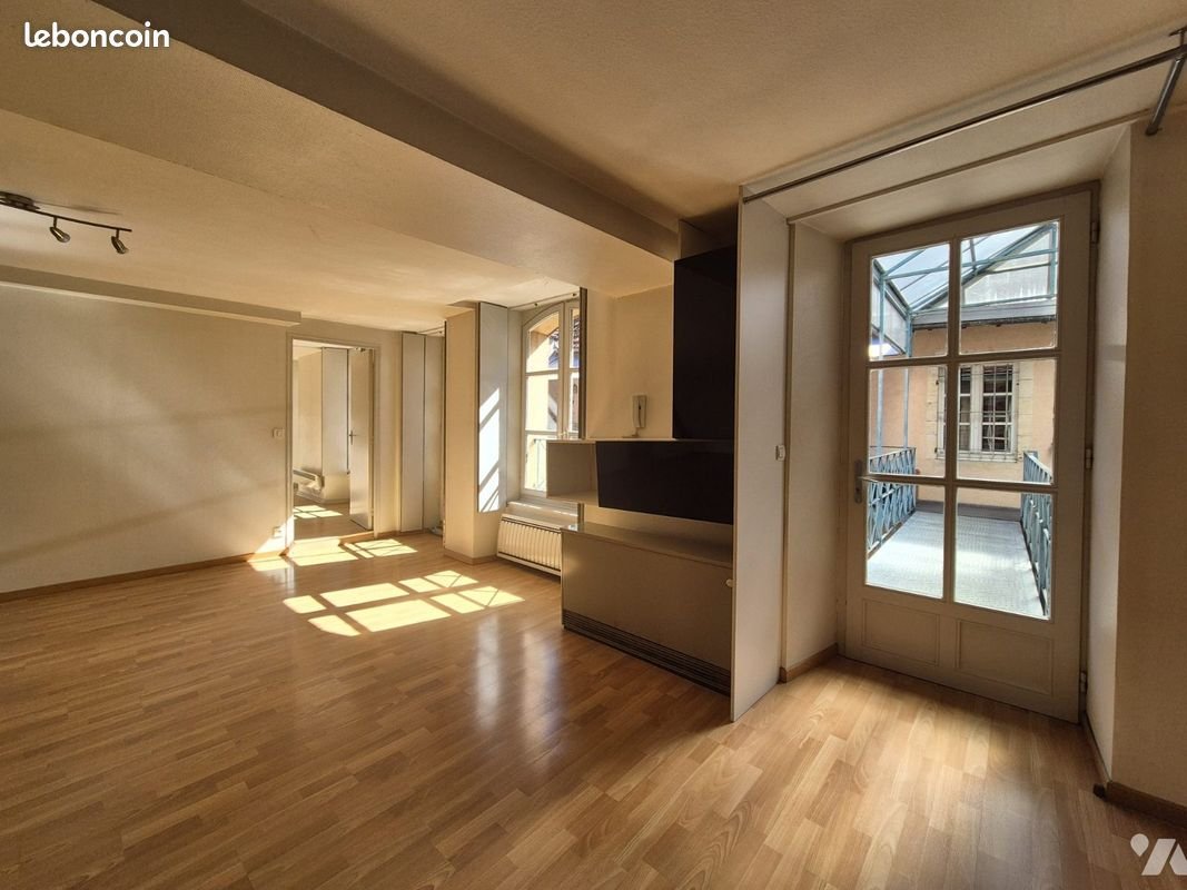 Appartement à louer, 77m², Ornans