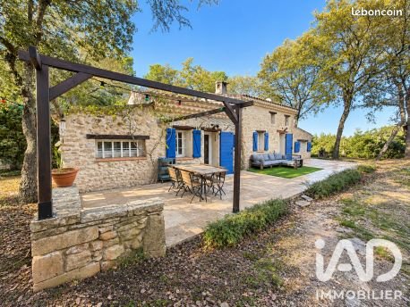 Maison à vendre, 114m², Peyrolles-en-Provence