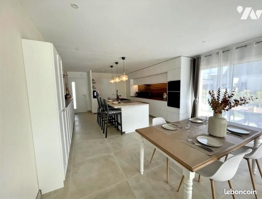 Maison à vendre, 108m², Plougoulm