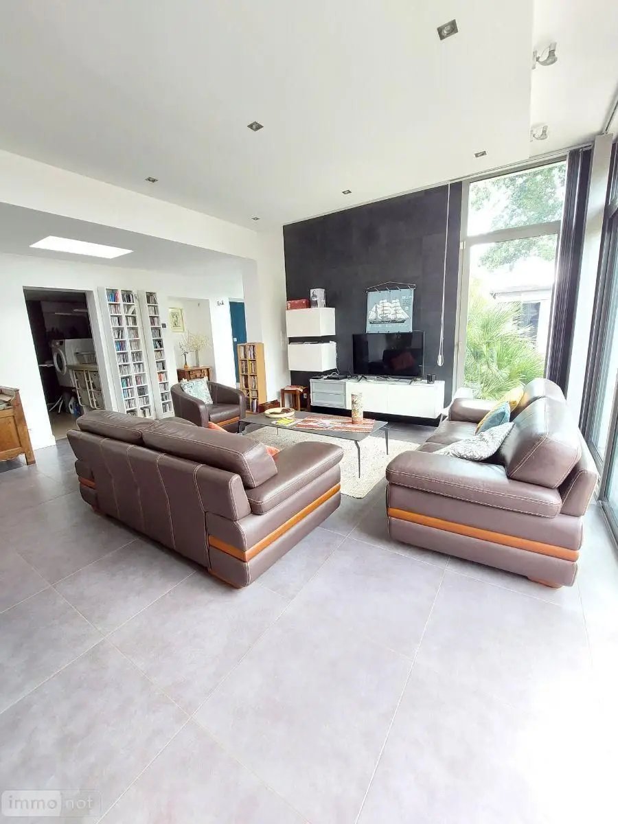 Maison à vendre, 242m², Saint-Erblon