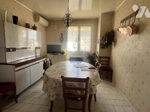 Maison à vendre, 111m², La Chapelle-Souëf
