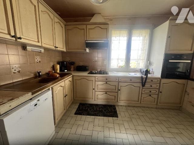 Maison à vendre, 111m², La Chapelle-Souëf
