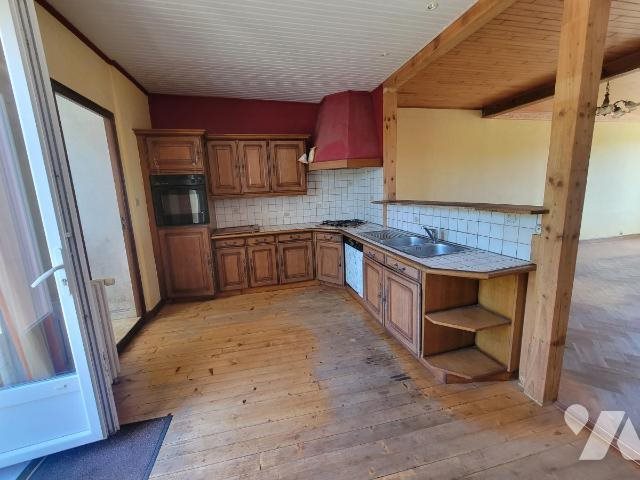 Maison à vendre, 101m², Spézet