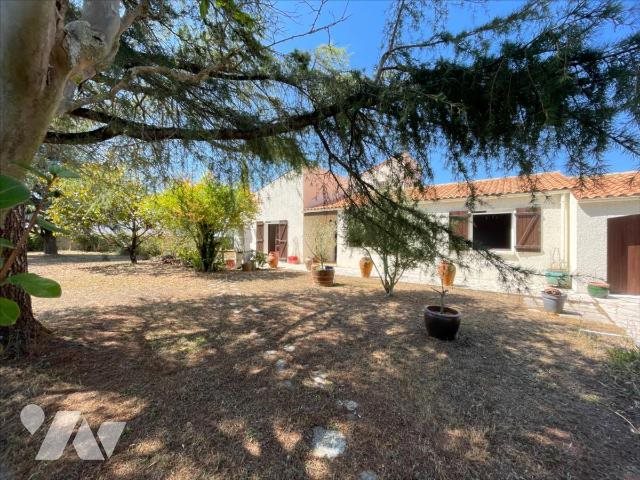 Maison à vendre, 1103m², Bourgneuf