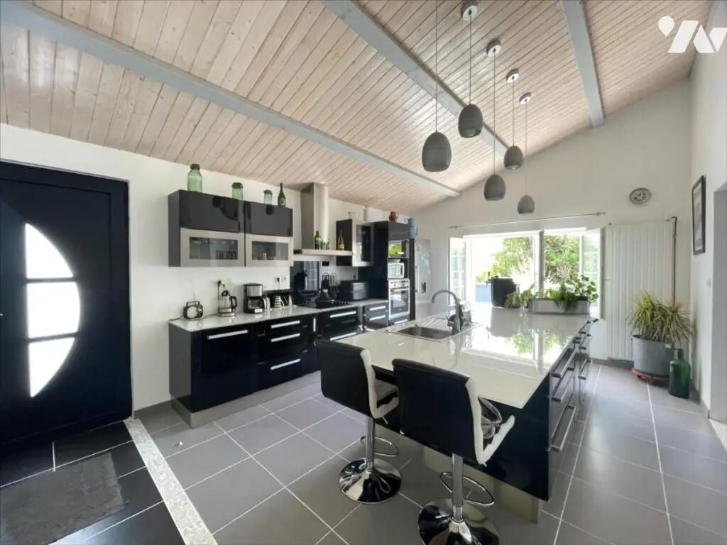 Maison à vendre, 144m², Sainte-Soulle