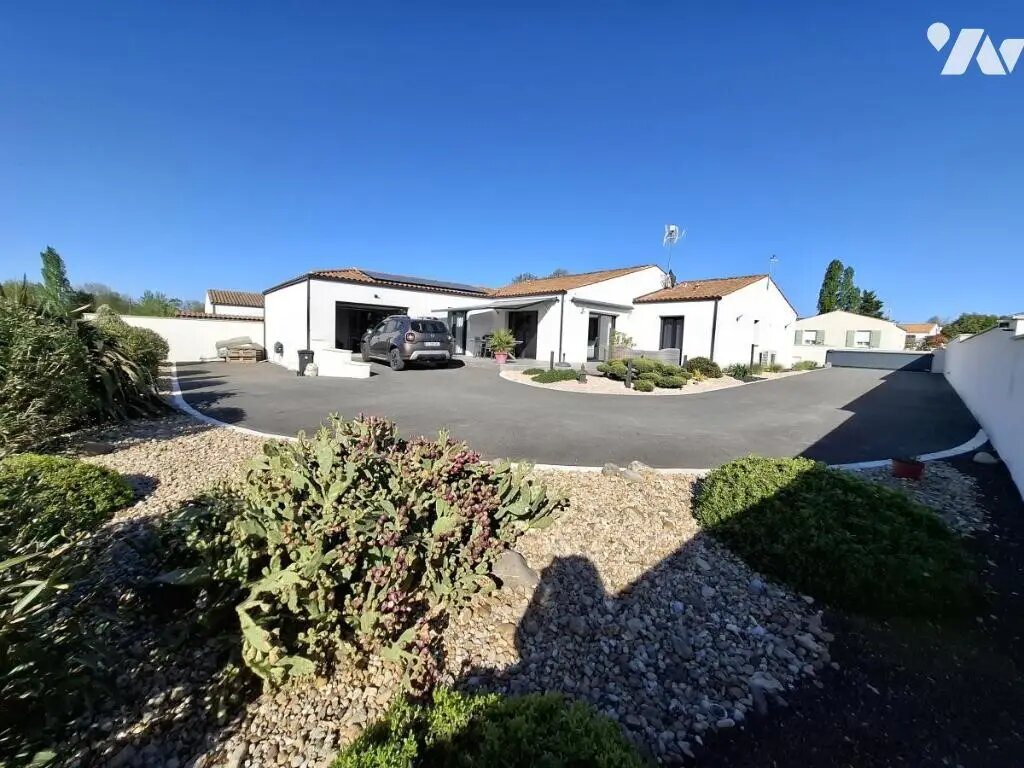 Maison à vendre, 140m², Corme-Royal