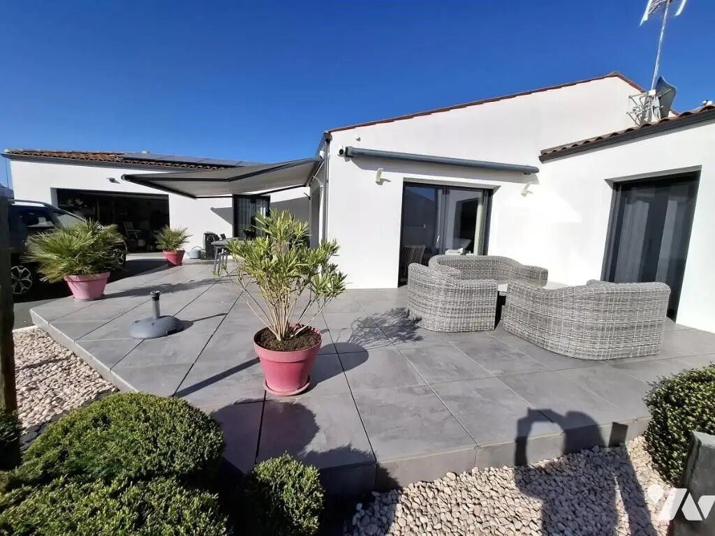 Maison à vendre, 140m², Corme-Royal