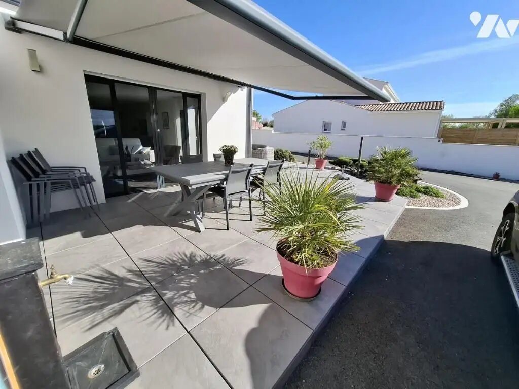 Maison à vendre, 140m², Corme-Royal