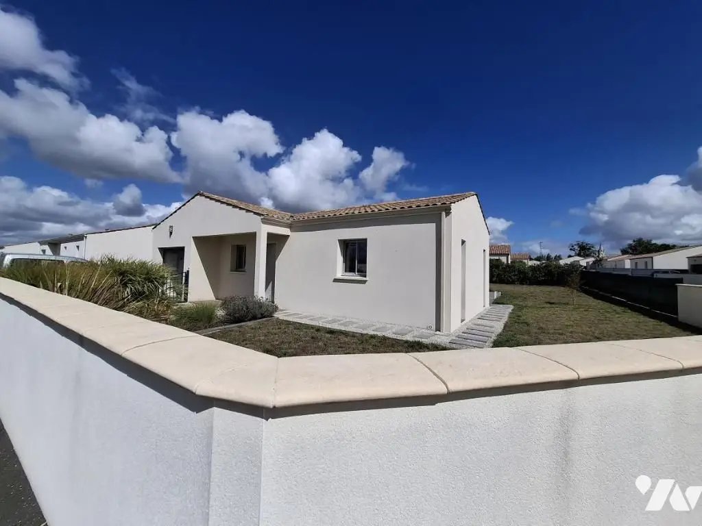 Maison à vendre, 3m², Thénac