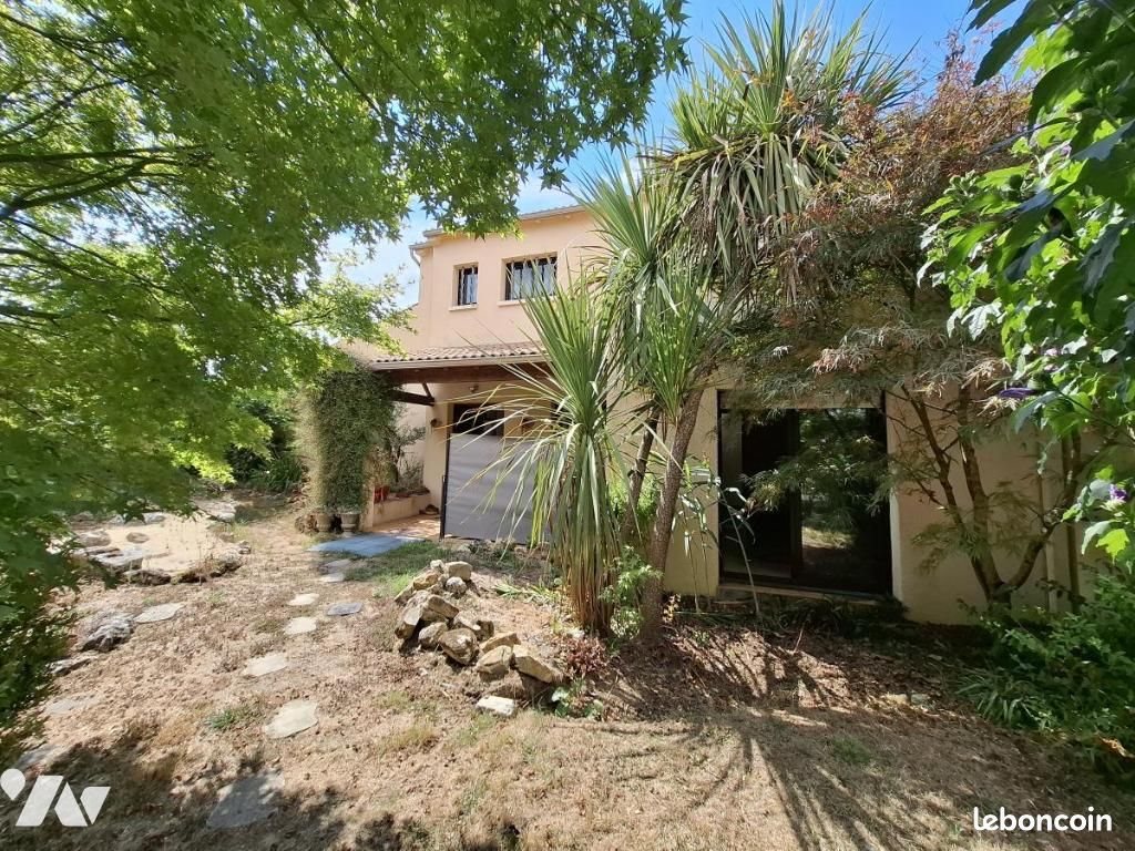 Maison à vendre, 169m², Corme-Royal