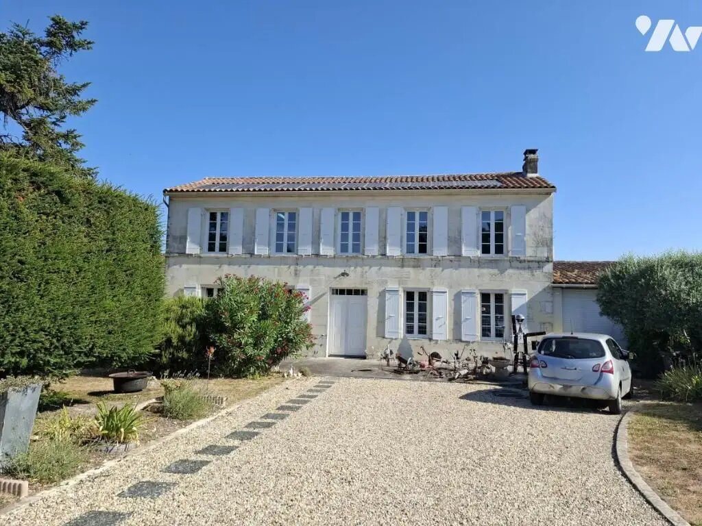 Maison à vendre, 166m², Salignac-sur-Charente