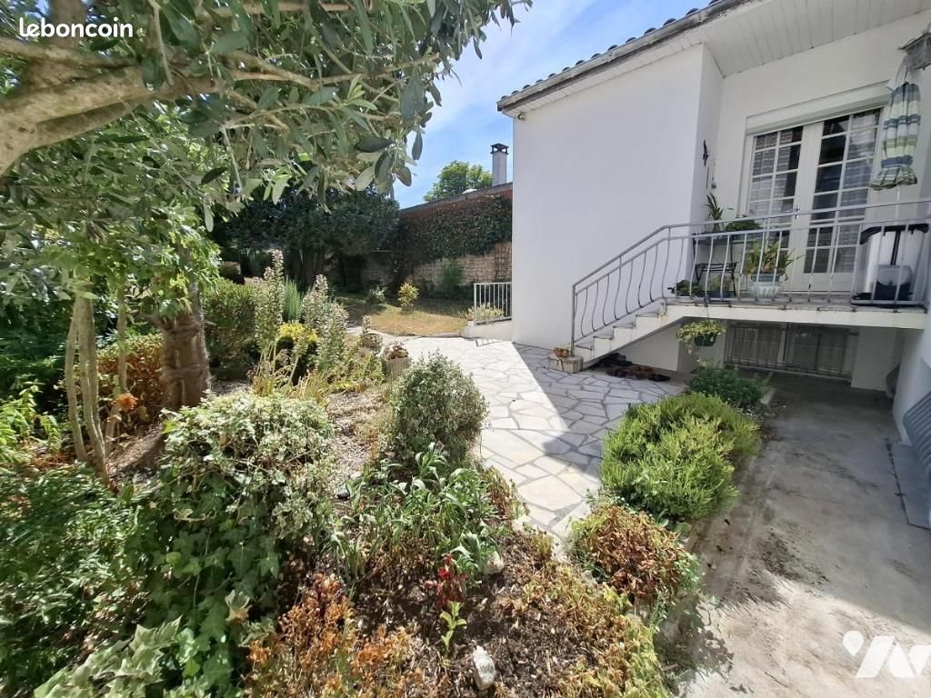 Maison à vendre, 147m², Saintes