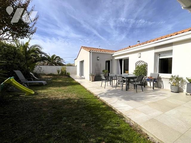 Maison à vendre, 116m², Saint-Léger-les-Vignes