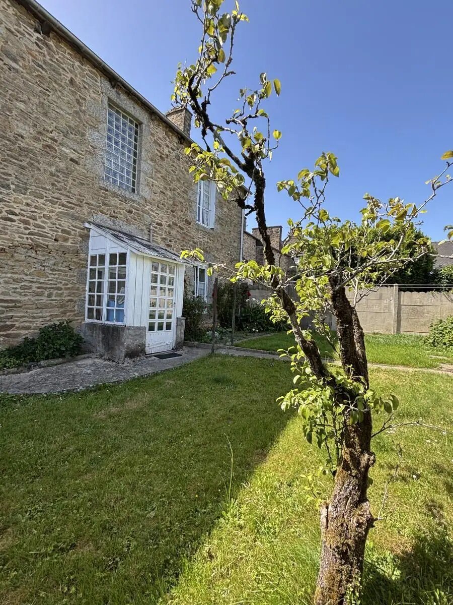Maison à vendre, 185m², Plouguenast-Langast