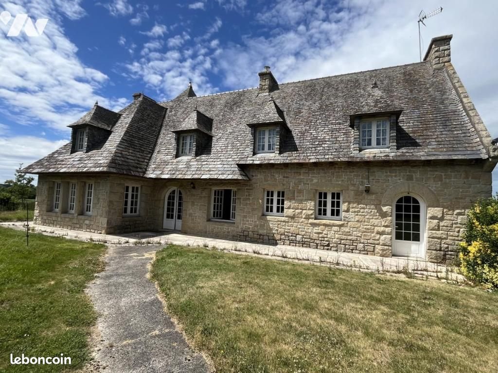 Maison à vendre, 255m², Bréhand