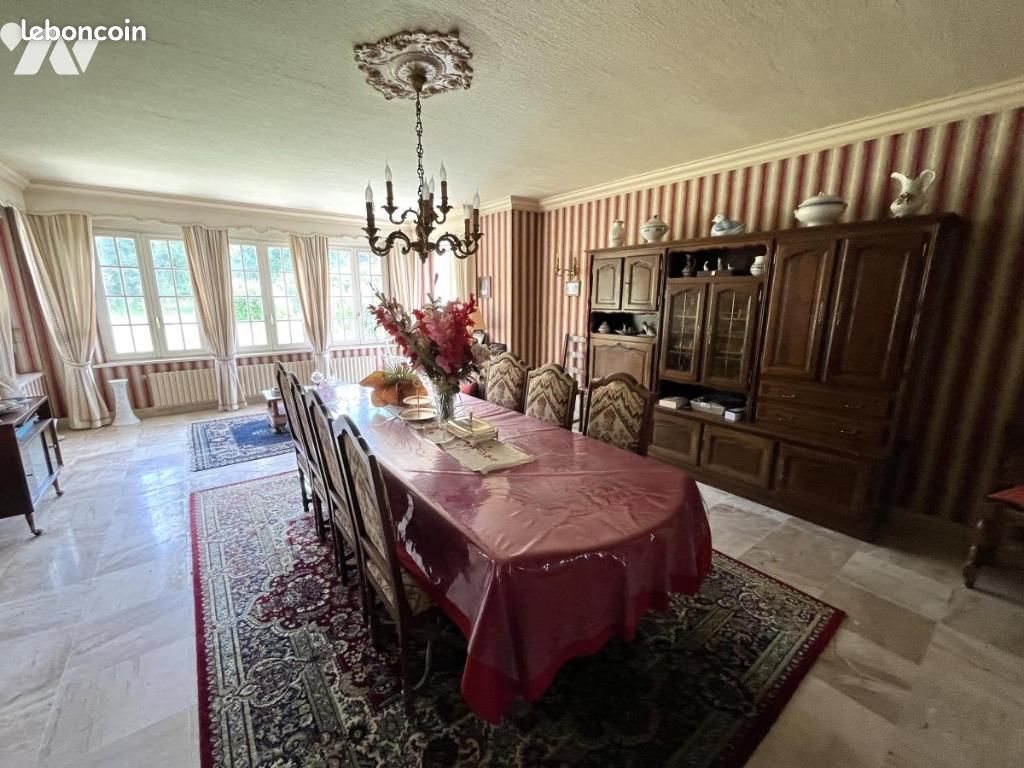 Maison à vendre, 255m², Bréhand