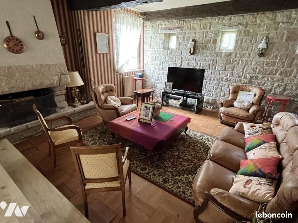 Maison à vendre, 255m², Bréhand